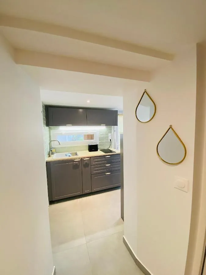 Cabanon Vue Mer L Ilette Niolon Cote Bleue Le Rove 0*,  France